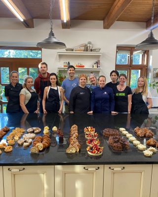 Před každým velkým kurzem se poslední roky něco pokazí. Většinou dva dny před termínem přestane téct voda, někde praskne...